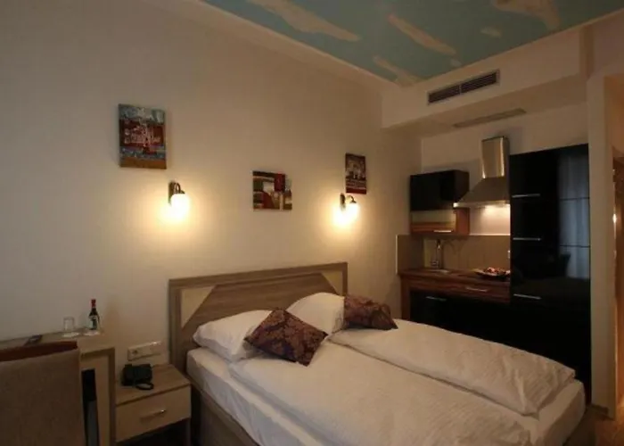 Kavun 3* Μόναχο