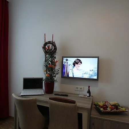 Otel Kavun 3*